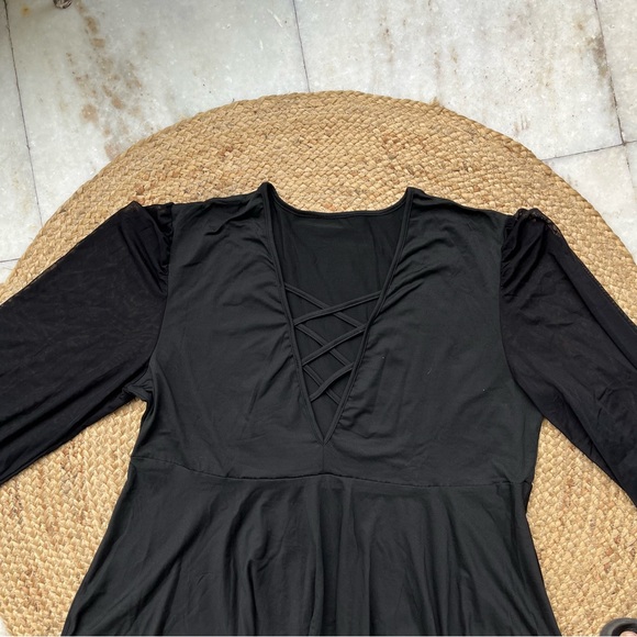 Urbanic Black Deep neck top with sheer sleeves - Picture 8 of 10